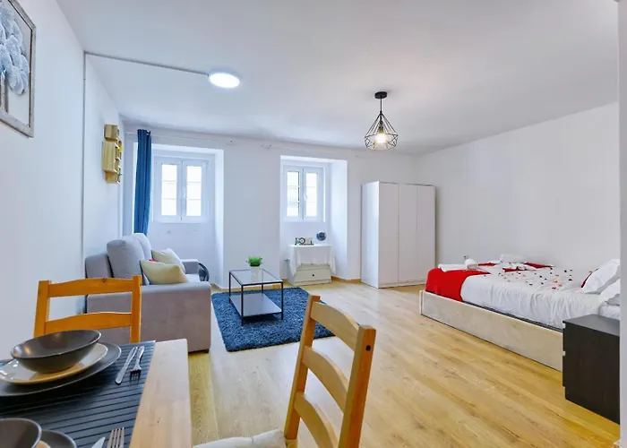 New, Cozy, Flat Lisboa